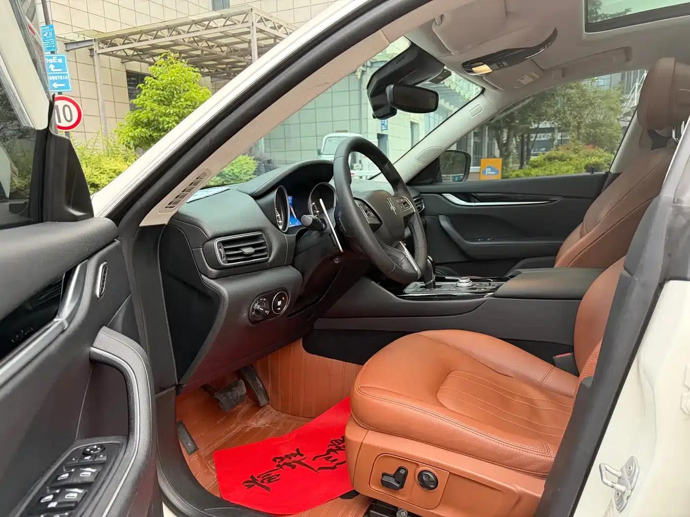 2019 Levante 3.0T Standard Edition (China V Emission Standard) — миниатюра 5