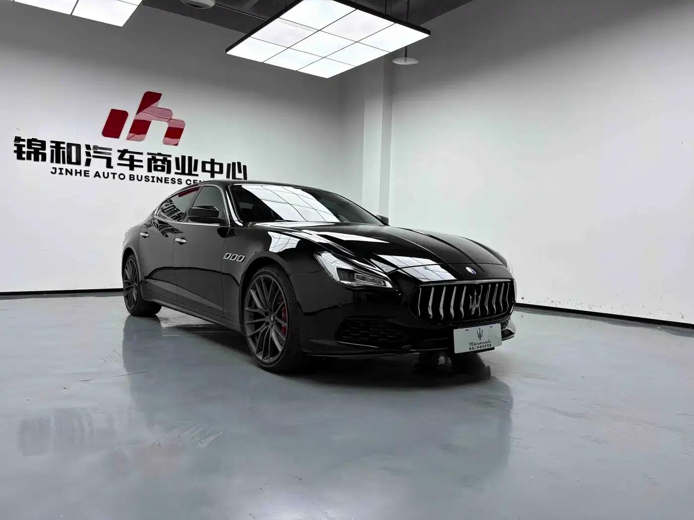 2018 Quattroporte 3.0T S Q4 Sport Edition — миниатюра 3