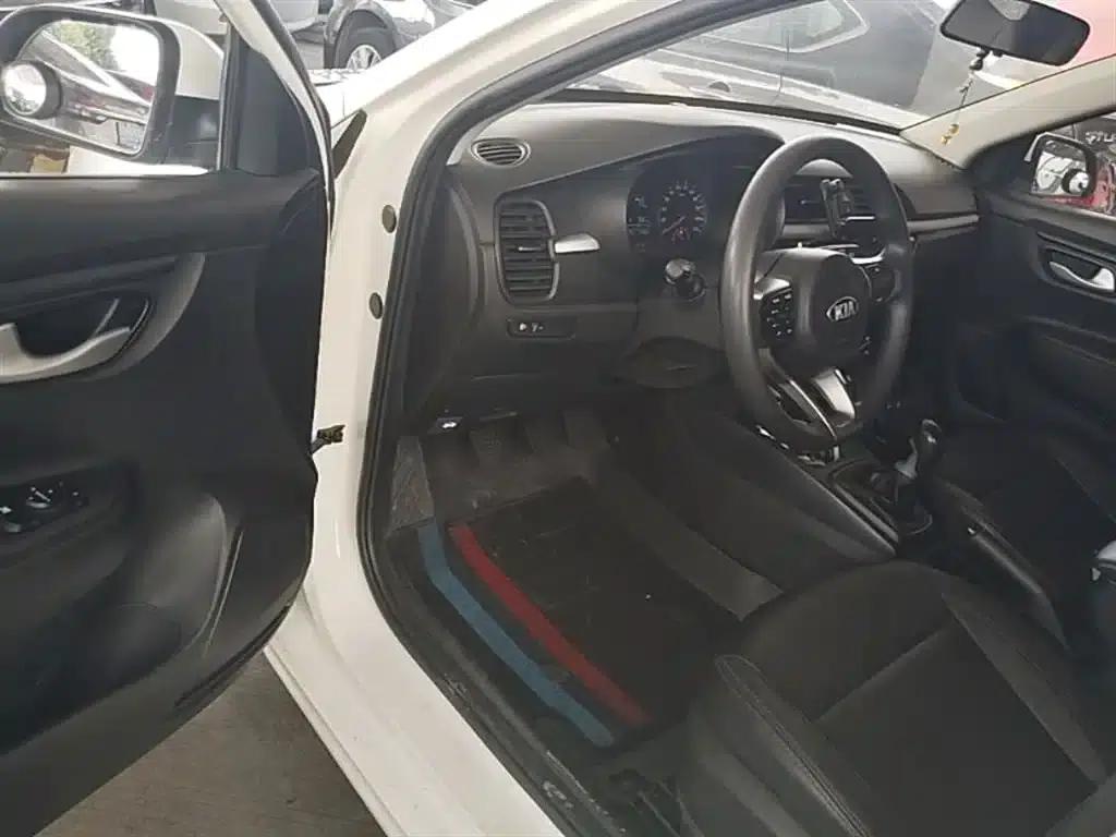 Kia K2 2017 Sedan 1.4L MT GLS — миниатюра 16