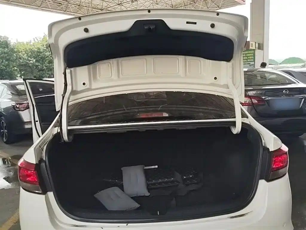 Kia K2 2017 Sedan 1.4L MT GLS — миниатюра 19