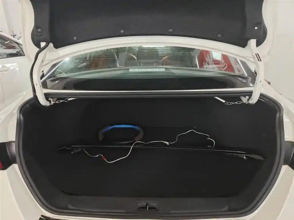 Nissan Sylphy 2021 1.6L XL CVT Enjoy Edition — миниатюра 19