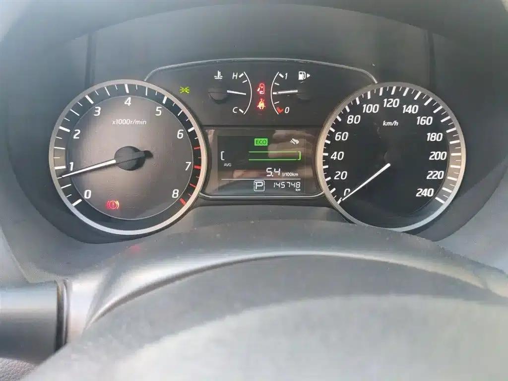 Nissan Sylphy 2016 1.6XL CVT Luxury Edition — миниатюра 5
