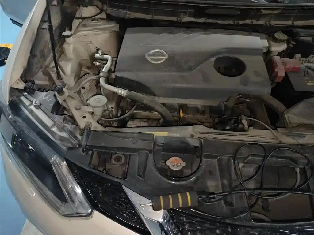 Nissan X-Trail 2014 2.0L CVT Comfort Edition 2WD — миниатюра 21
