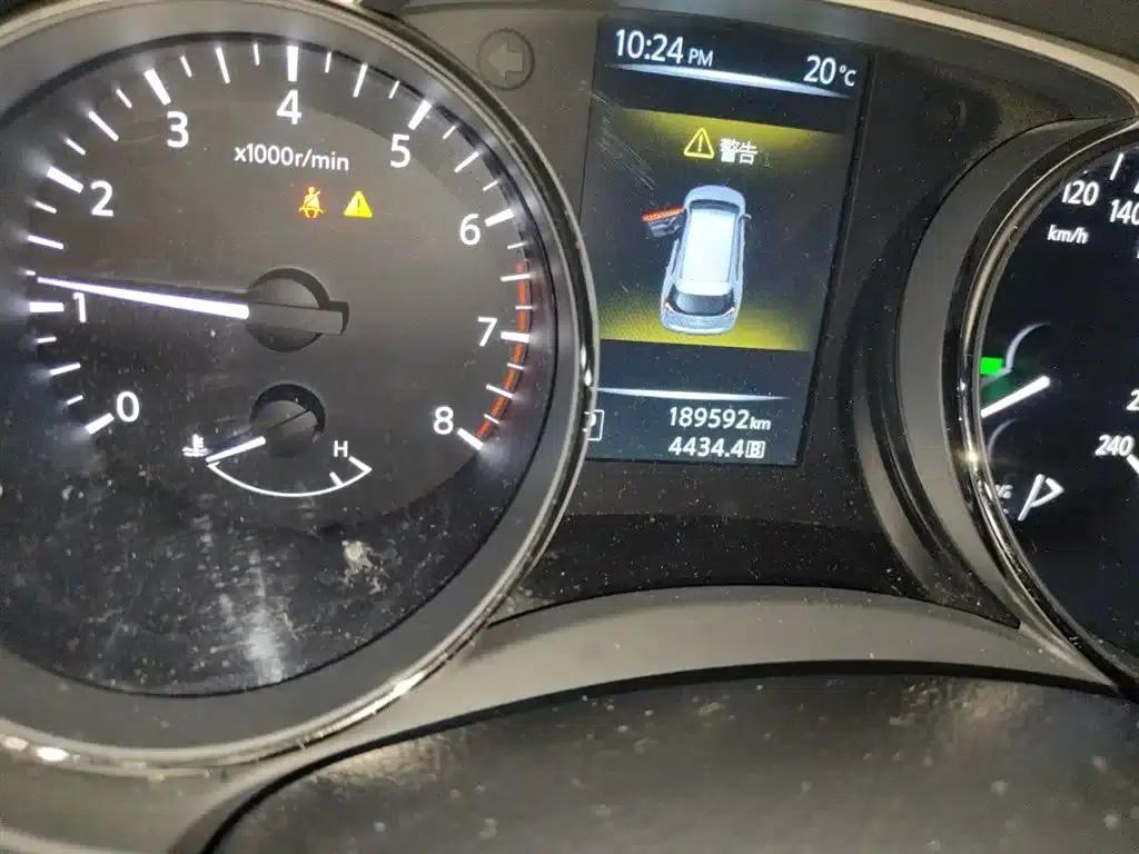 Nissan X-Trail 2014 2.0L CVT Comfort Edition 2WD — миниатюра 5