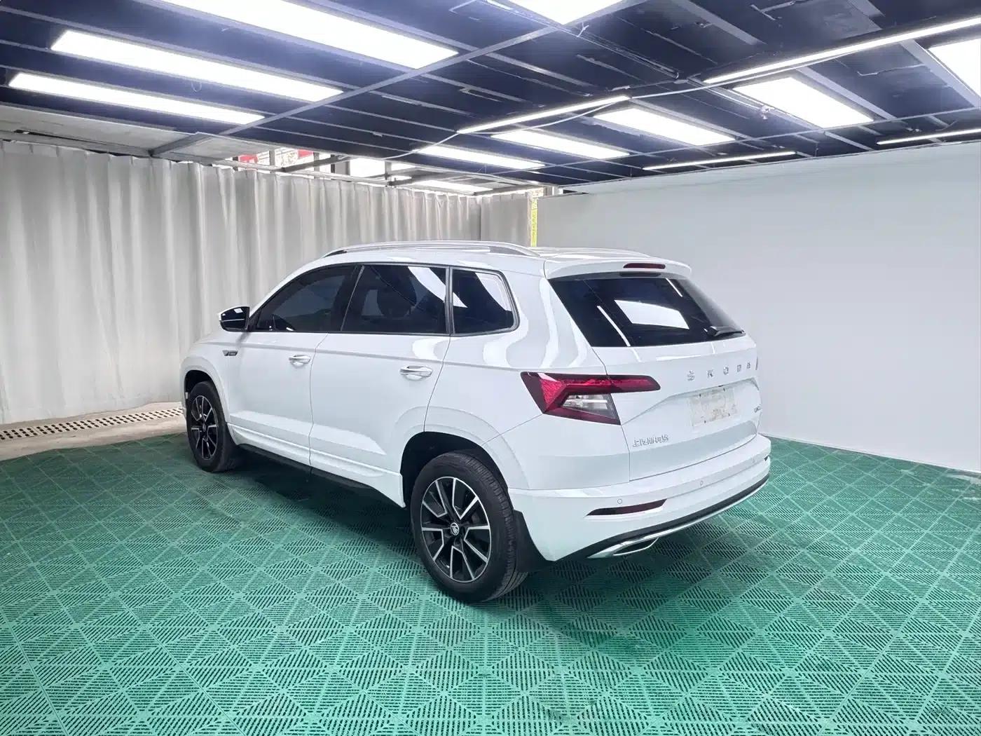 Karoq 2023 TSI280 Premium Edition — миниатюра 4