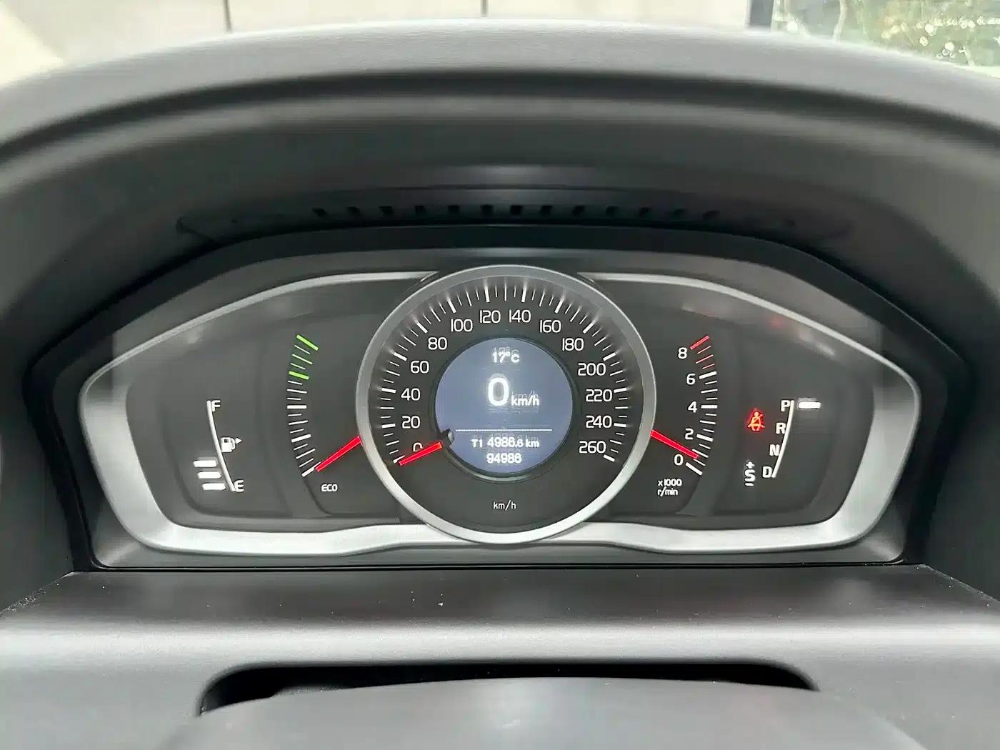 2014 Volvo XC60 Imported T5 Smart Edition — миниатюра 13