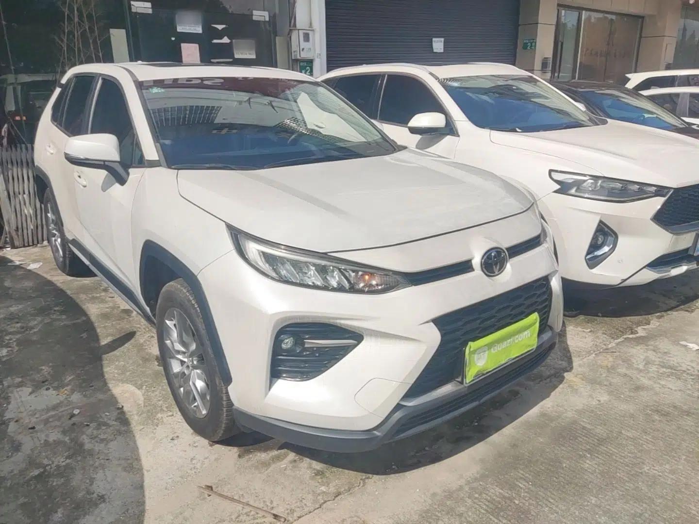 Used Toyota Wildlander 2021 2.0L CVT Two-Wheel Drive Luxury Edition — миниатюра 3
