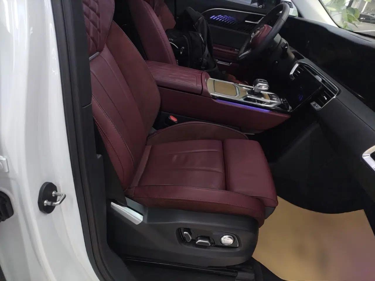 Used Hongqi E-HS9 2022 690 km Range Flagship Edition Six Seats — миниатюра 24
