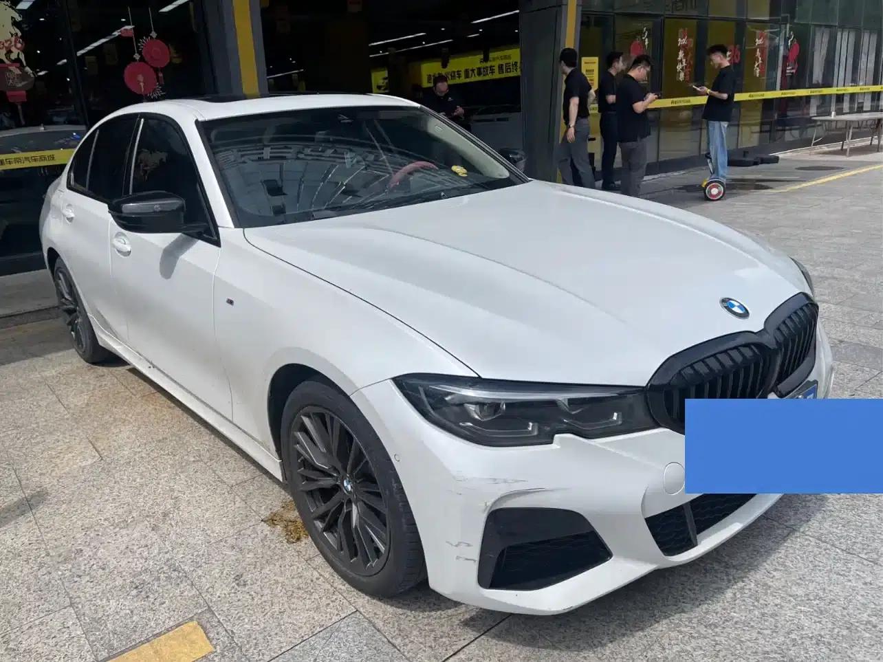 2022 BMW 3 Series 325i M Sport Shadow Edition — миниатюра 3