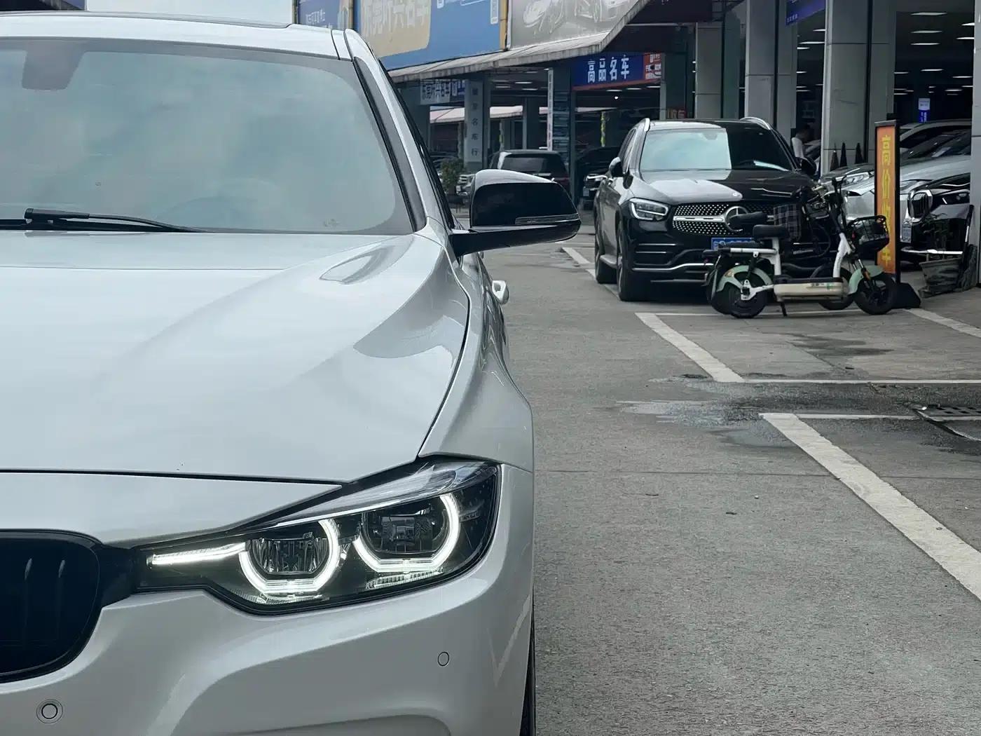 2019 BMW 3 Series 320i M Sport Shadow Edition — миниатюра 16
