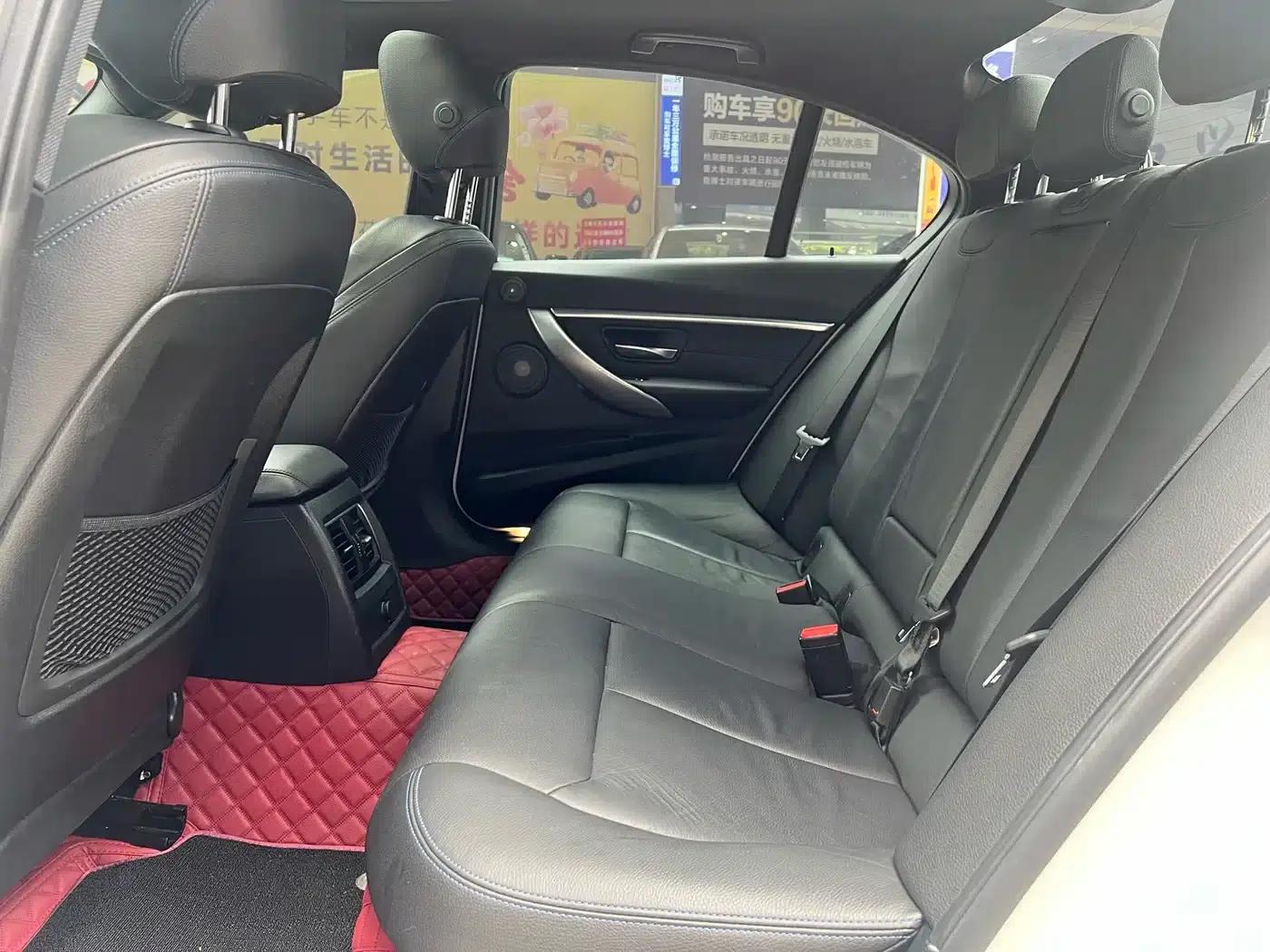 2019 BMW 3 Series 320i M Sport Shadow Edition — миниатюра 7