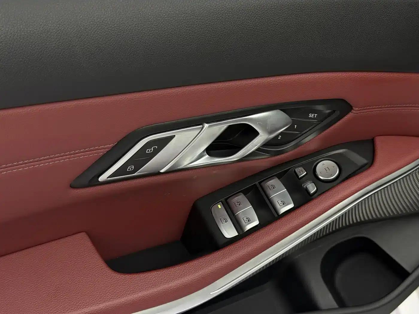 2023 BMW 3 Series 320Li M Sport Package — миниатюра 9