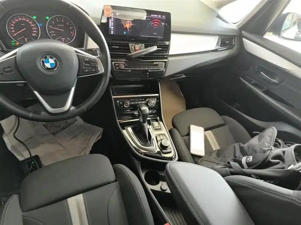 BMW 2 Series Gran Tourer (Imported) 2015 218i Leading Edition — миниатюра 14