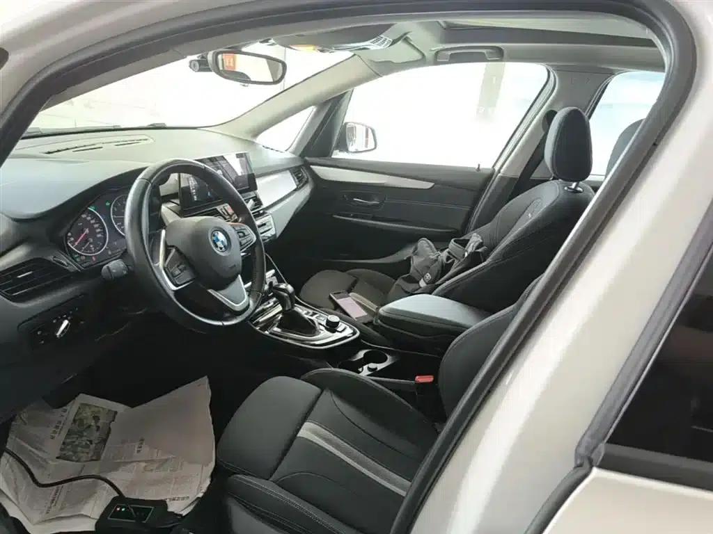 BMW 2 Series Gran Tourer (Imported) 2015 218i Leading Edition — миниатюра 15