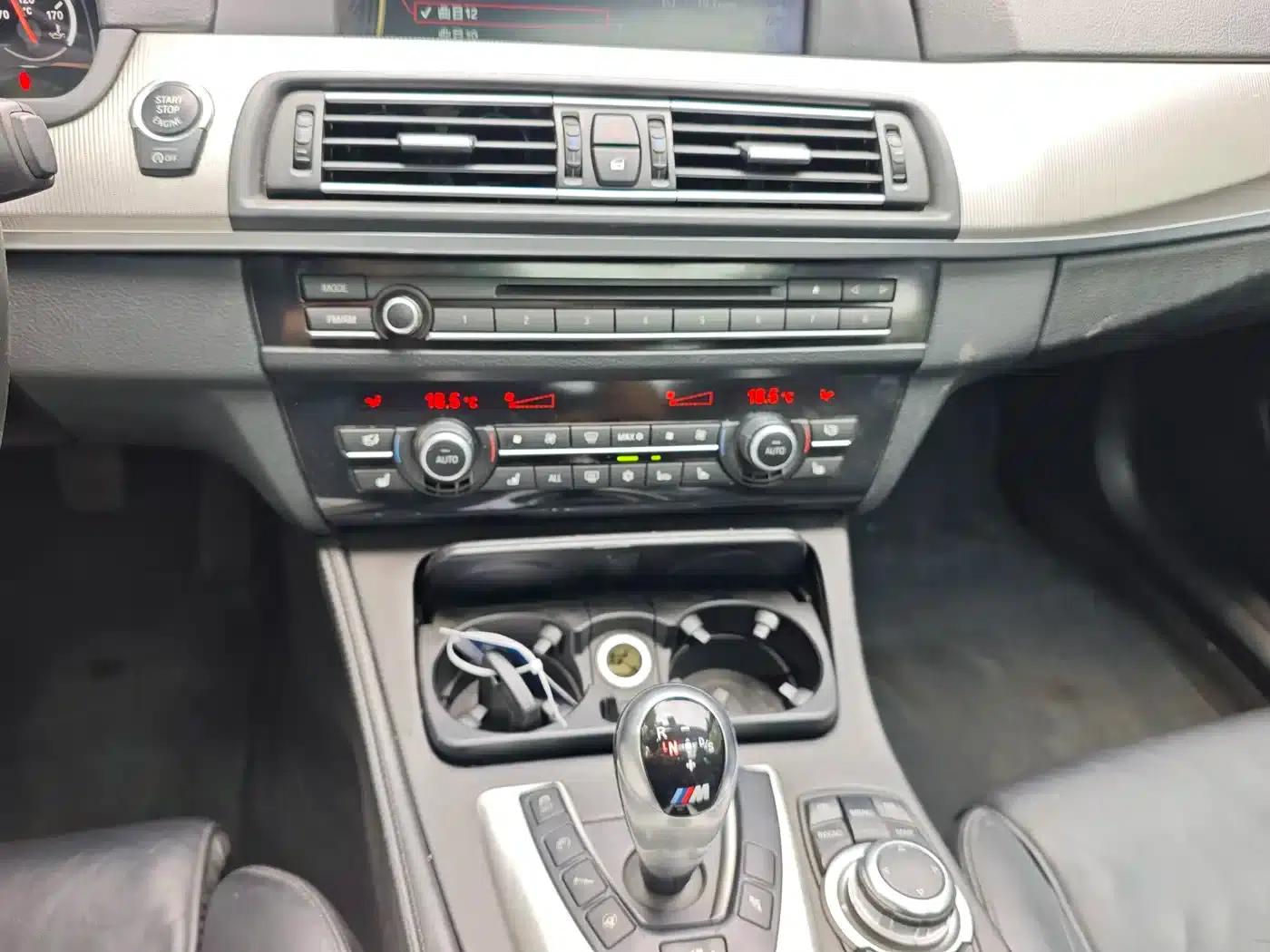 2012 BMW M5 — миниатюра 17