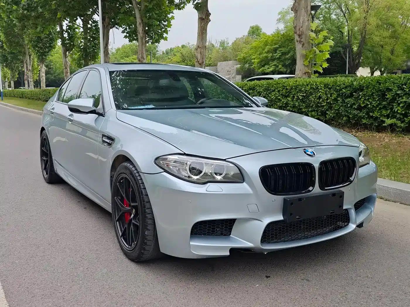 2012 BMW M5 — миниатюра 3