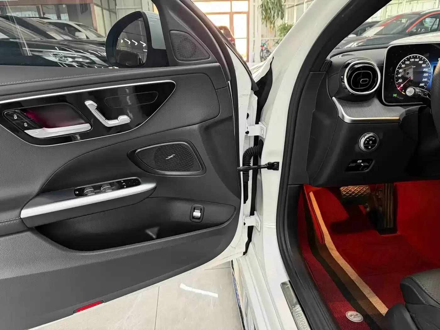 2023 Mercedes-Benz C-Class C 200 L Sport Edition — миниатюра 9