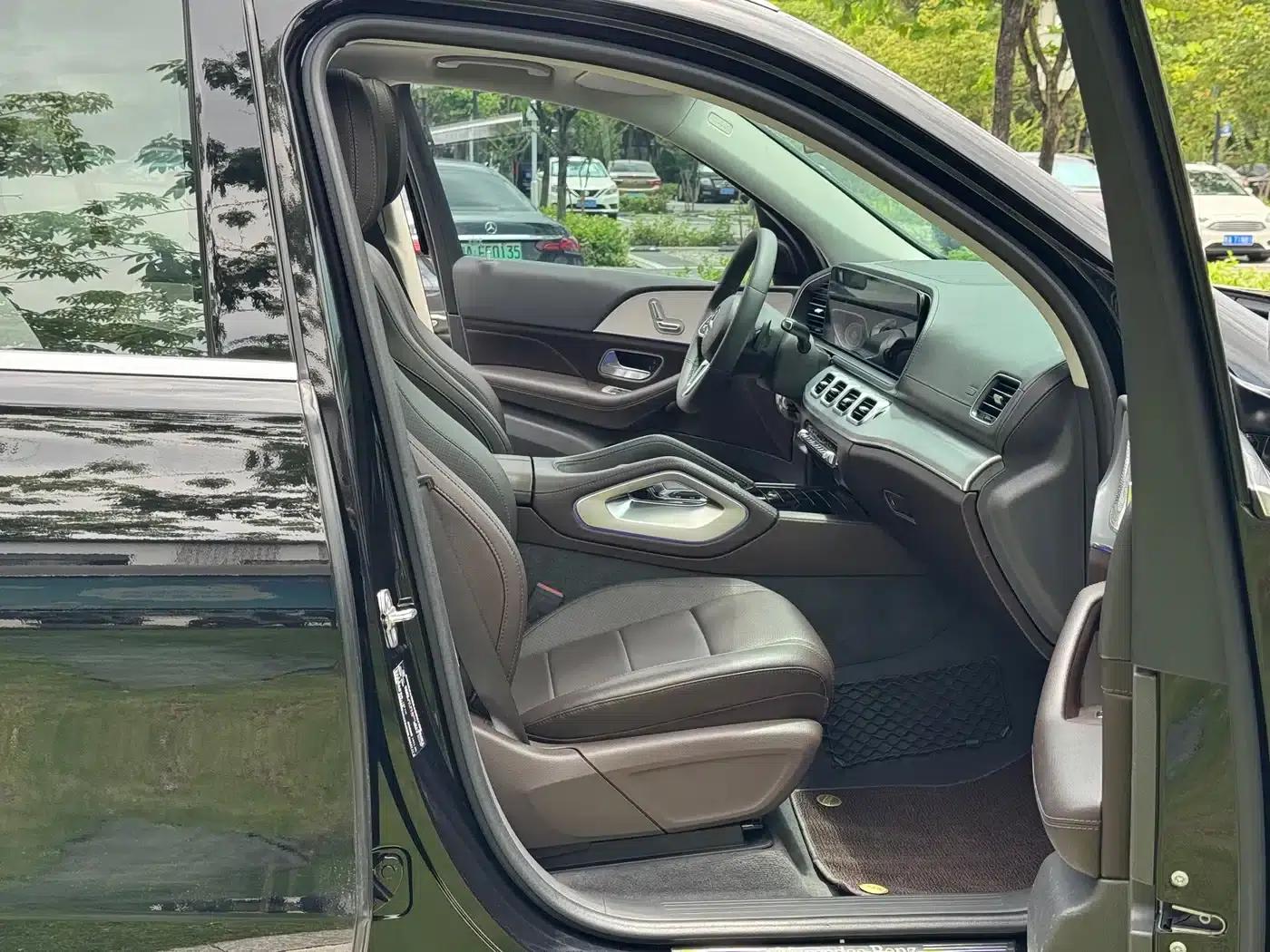 Imported Mercedes-Benz GLE 2020 facelift GLE 350 4MATIC Fashion model — миниатюра 7