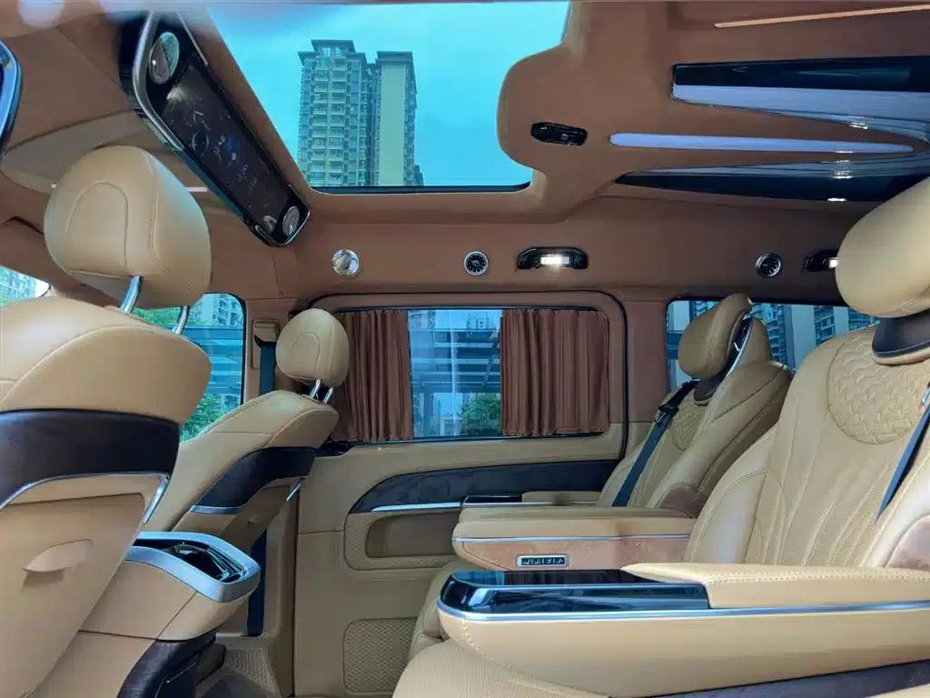 Mercedes-Benz V-Class 2023 V 260 L High Roof Custom Edition — миниатюра 34