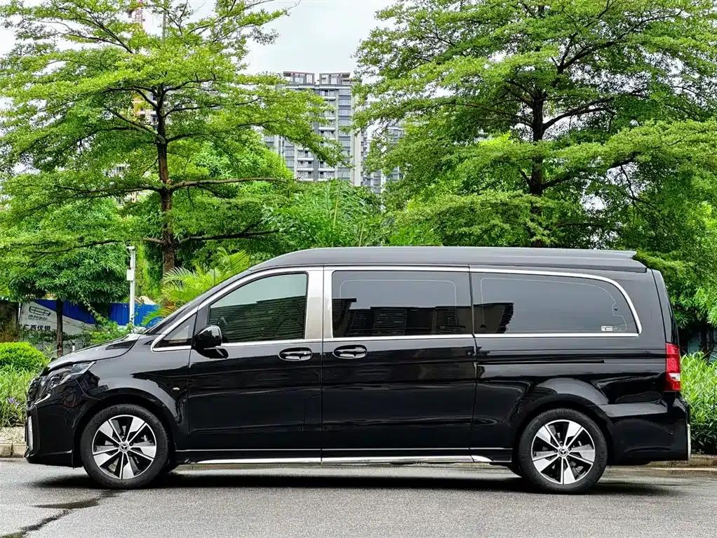 Mercedes-Benz V-Class 2023 V 260 L High Roof Custom Edition — миниатюра 5