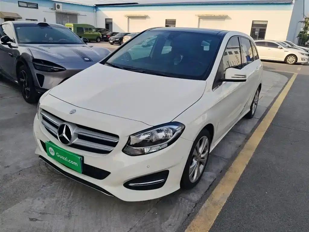 2015 Mercedes-Benz B-Class B 200 Dynamic — миниатюра 2