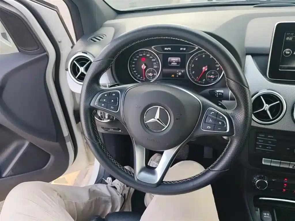 2015 Mercedes-Benz B-Class B 200 Dynamic — миниатюра 11