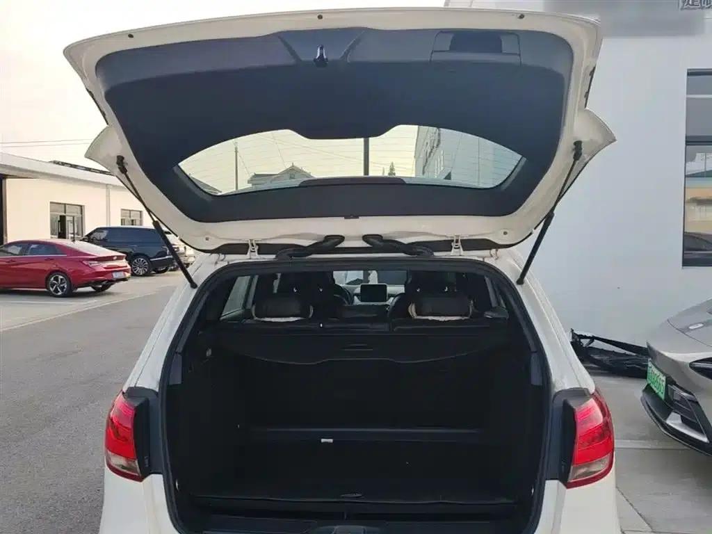 2015 Mercedes-Benz B-Class B 200 Dynamic — миниатюра 19