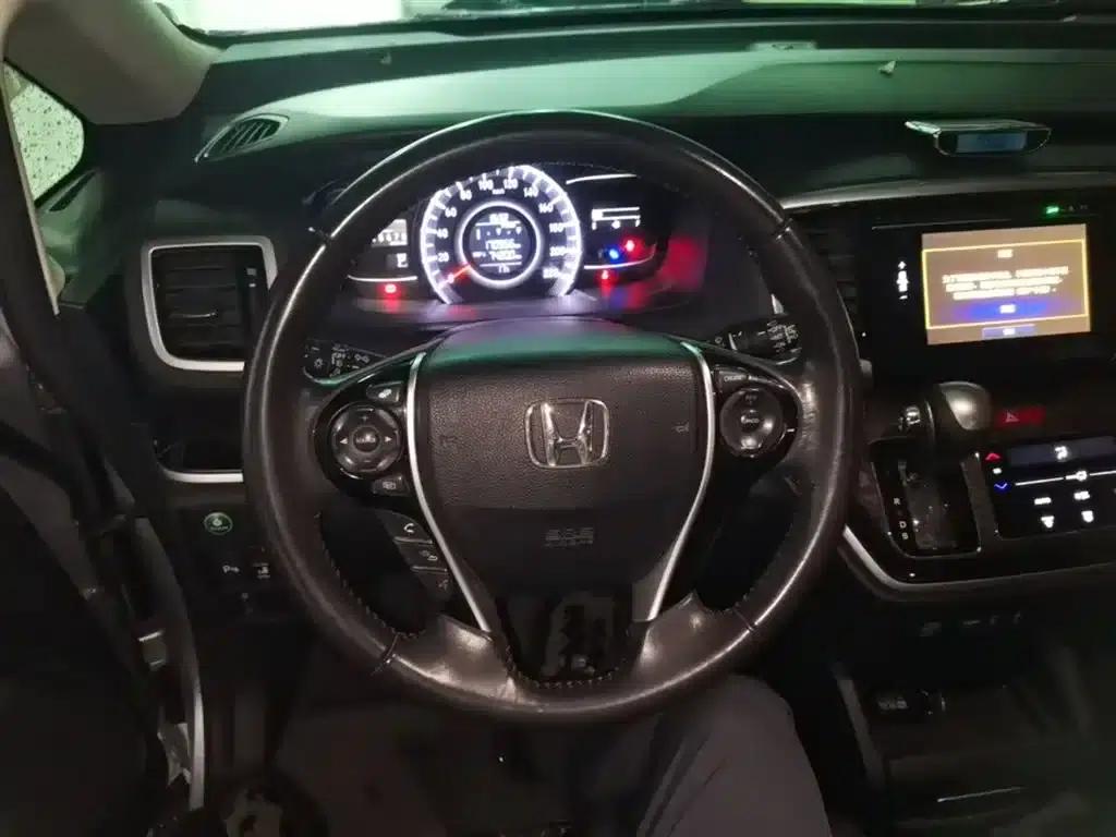 2015 Odyssey Facelift 2.4L Smart Edition — миниатюра 11