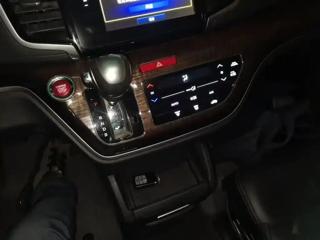 2015 Odyssey Facelift 2.4L Smart Edition — миниатюра 14
