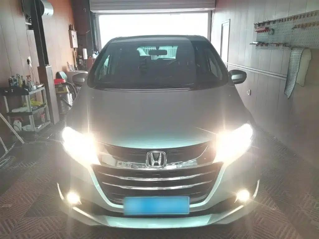 2015 Odyssey Facelift 2.4L Smart Edition — миниатюра 3