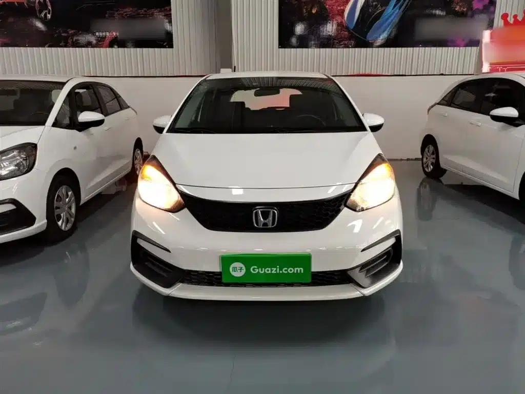 Honda Fit 2021 1.5L CVT Trend Edition — миниатюра 3