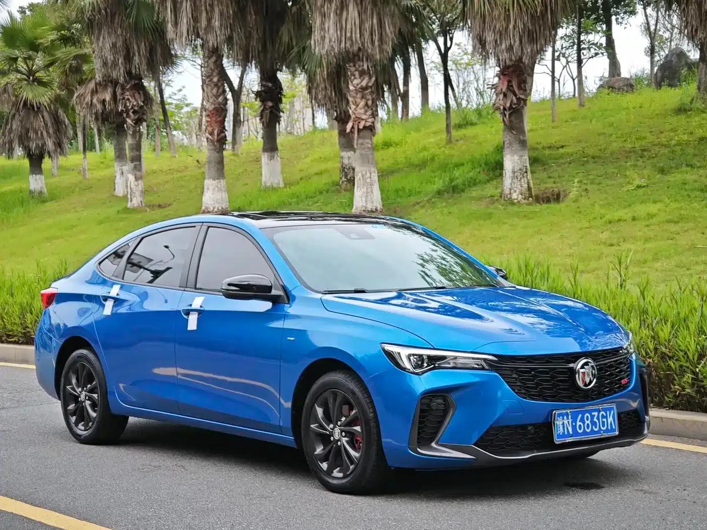 2023 Buick Verano Pro GS Hunter Edition — миниатюра 3
