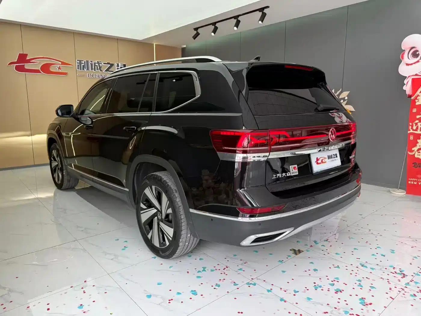2024 Volkswagen Teramont 380TSI 4WD Dragon Edition — миниатюра 4