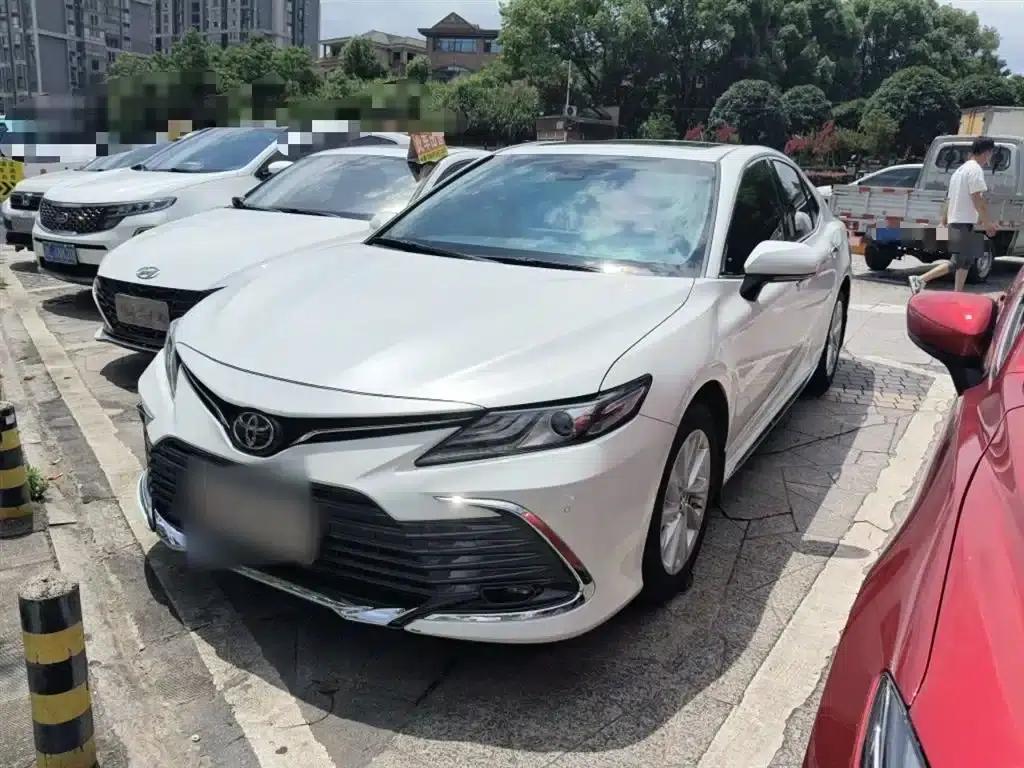 2023 Camry 2.0G Luxury Edition — миниатюра 3