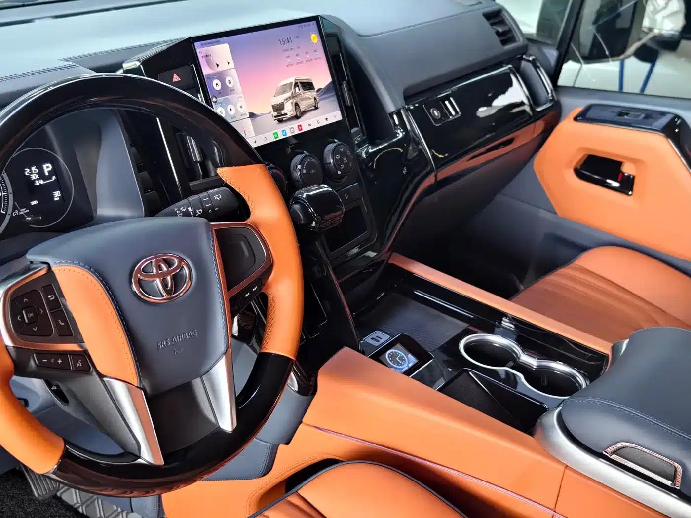 2025 HIACE 3.5L Automatic — миниатюра 10