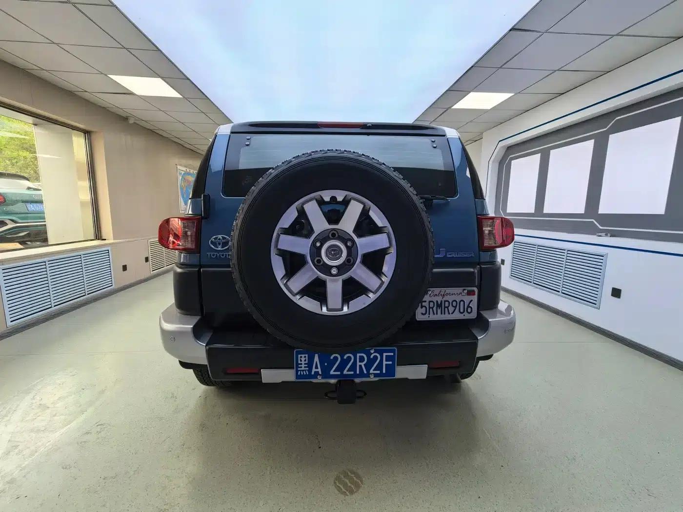 2023 FJ Cruiser 4.0L Middle East Edition — миниатюра 6