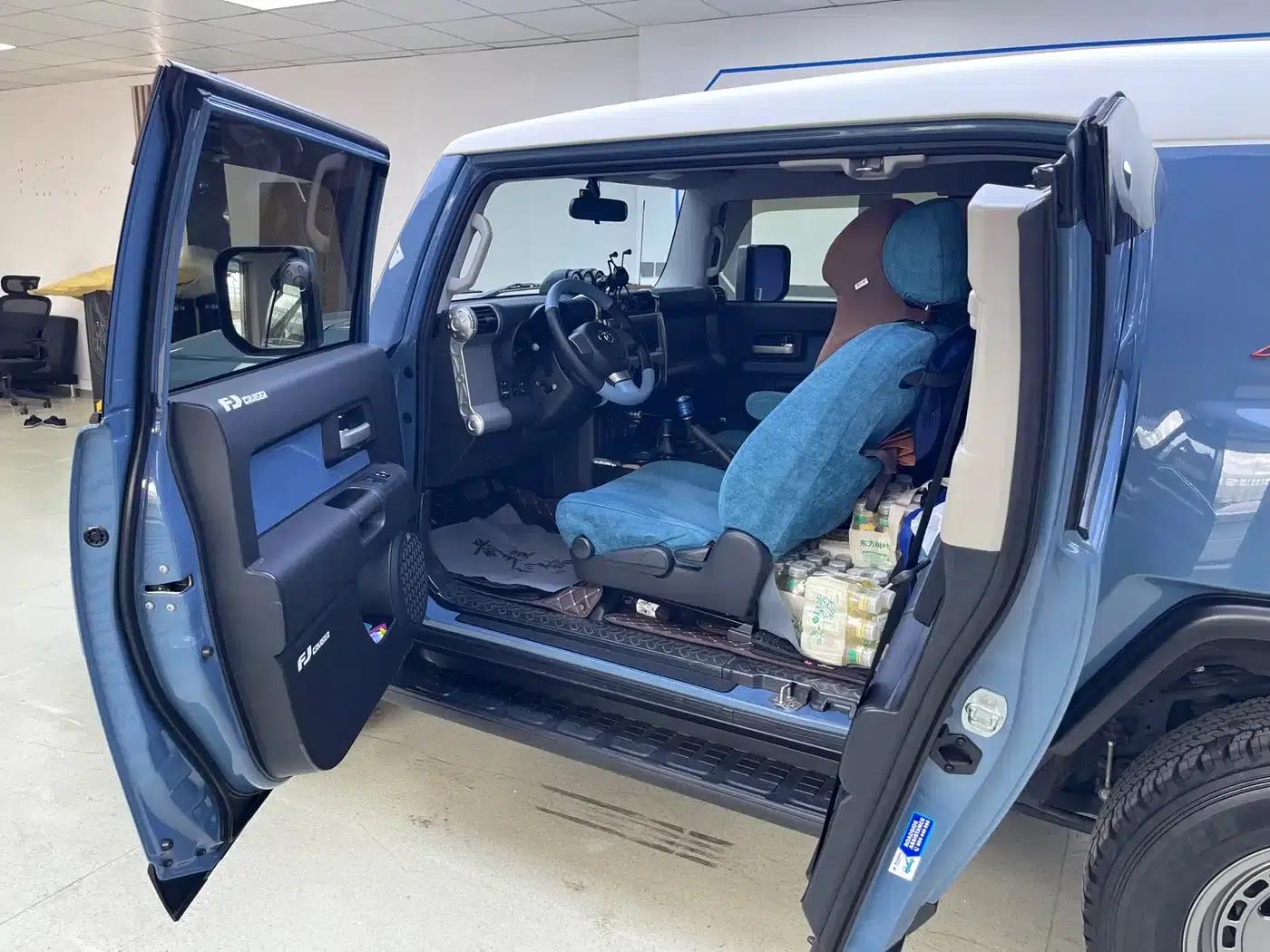 2023 FJ Cruiser 4.0L Middle East Edition — миниатюра 8