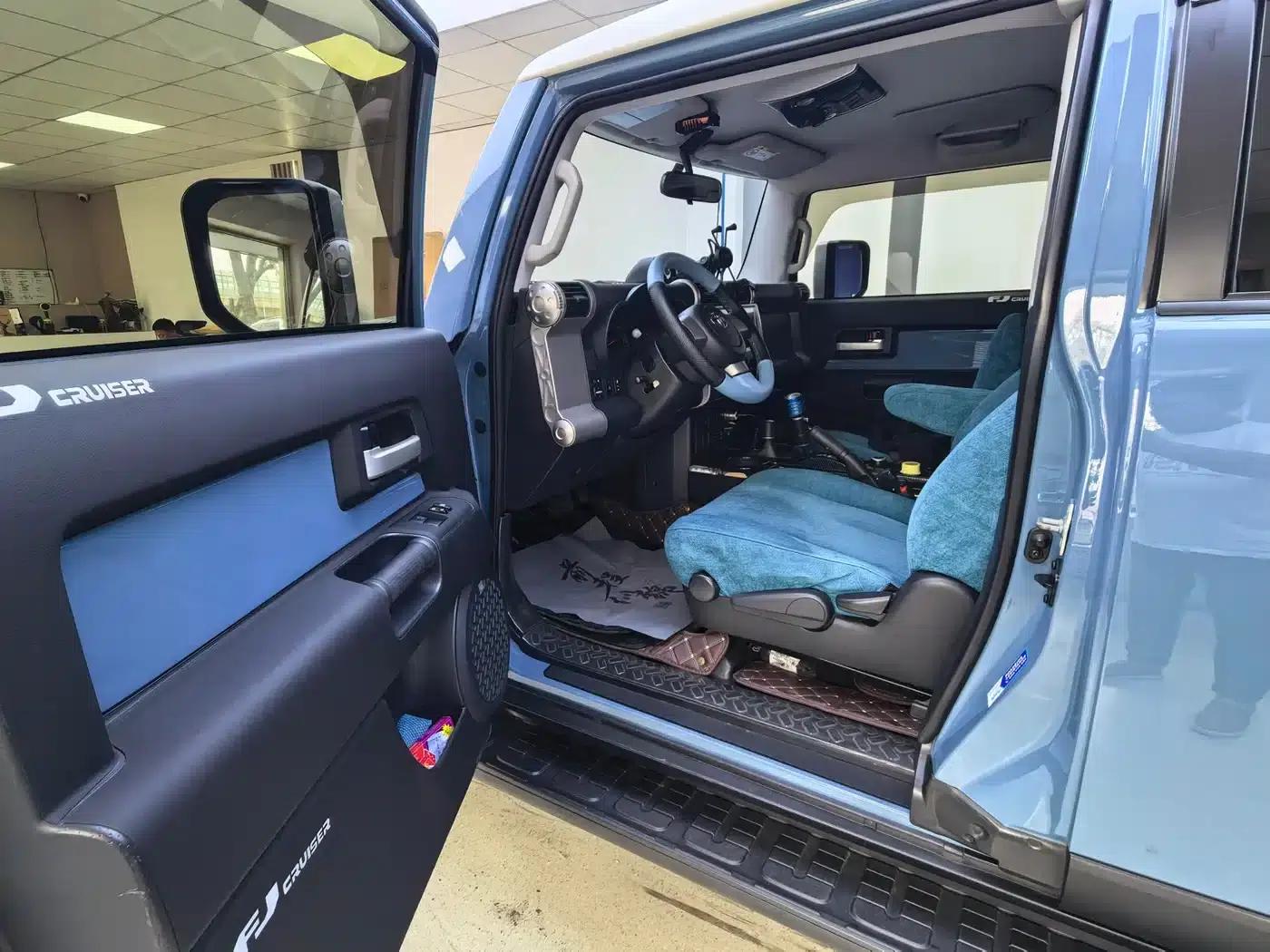 2023 FJ Cruiser 4.0L Middle East Edition — миниатюра 9