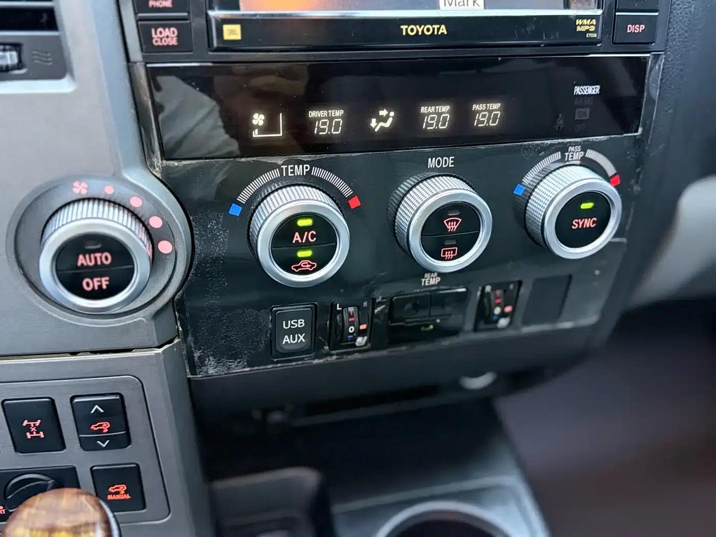 Sequoia 2010 5.7 Platinum Edition — миниатюра 10