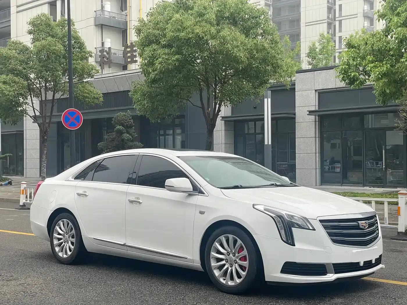 2018 Cadillac XTS 28T Technology Edition — миниатюра 3
