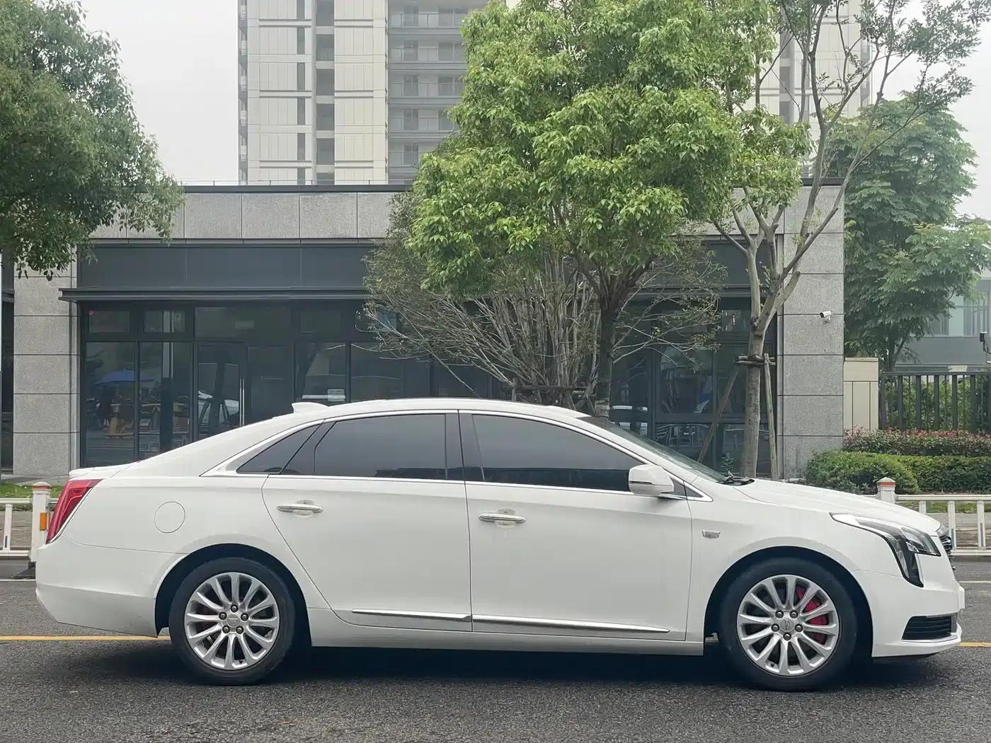 2018 Cadillac XTS 28T Technology Edition — миниатюра 4