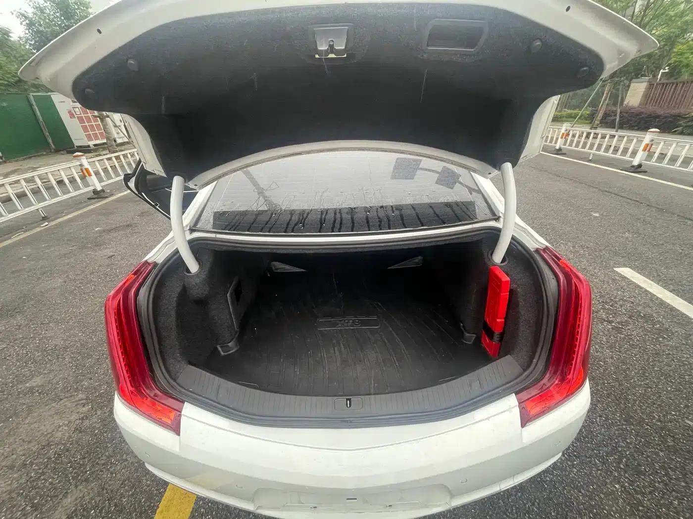 2018 Cadillac XTS 28T Technology Edition — миниатюра 8