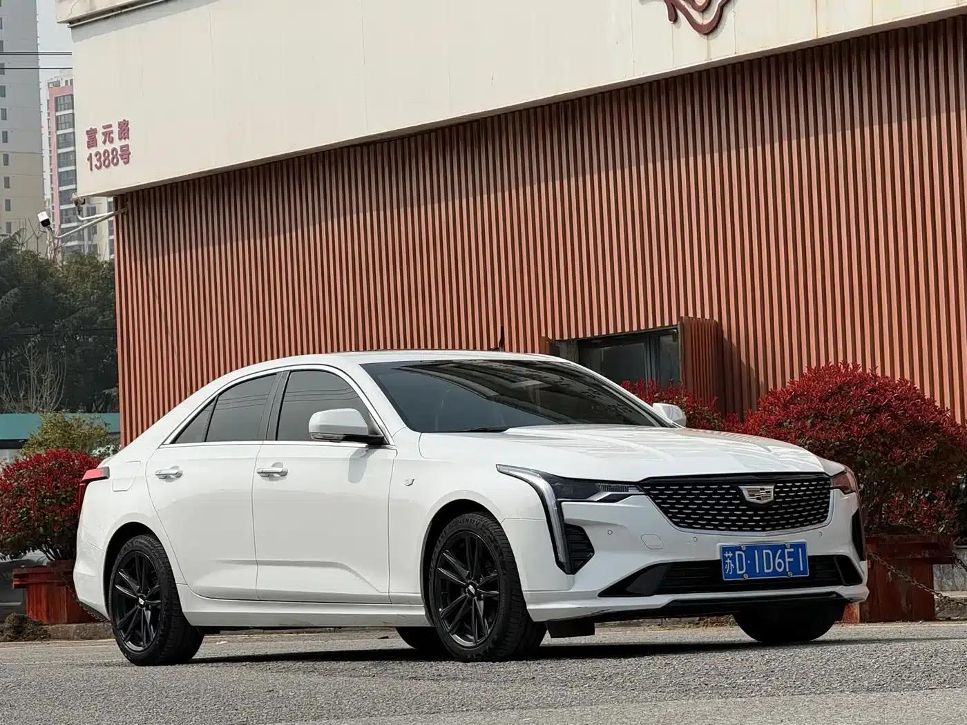 2022 Cadillac CT4 28T Luxury Edition — миниатюра 6