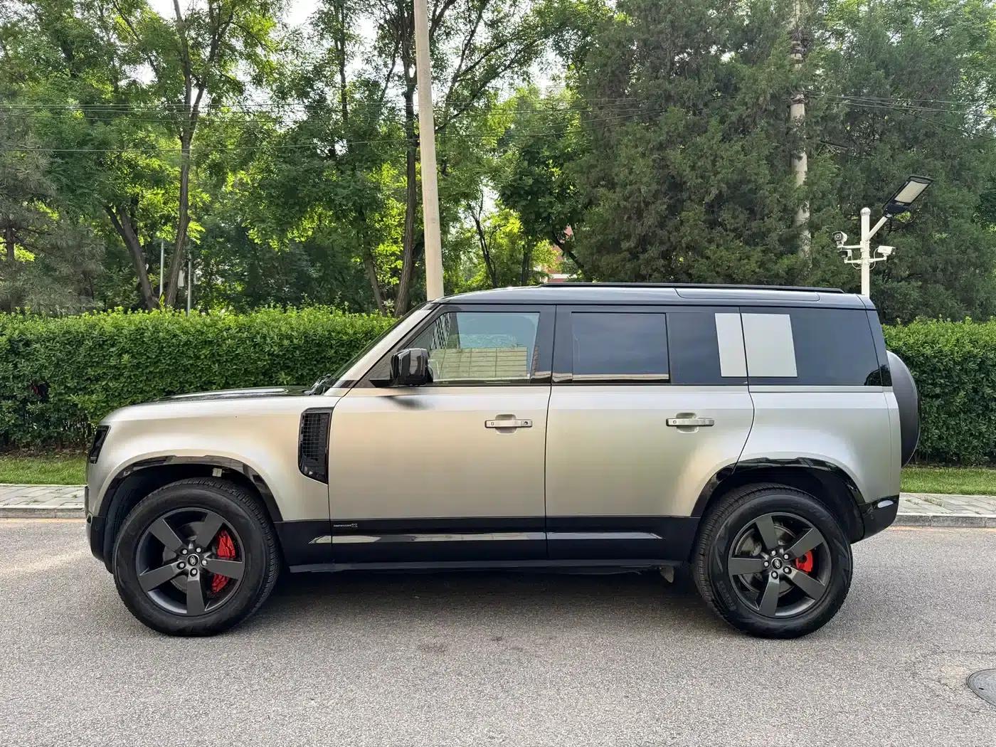 2025 Land Rover Defender 110 3.0T P400 X — миниатюра 3