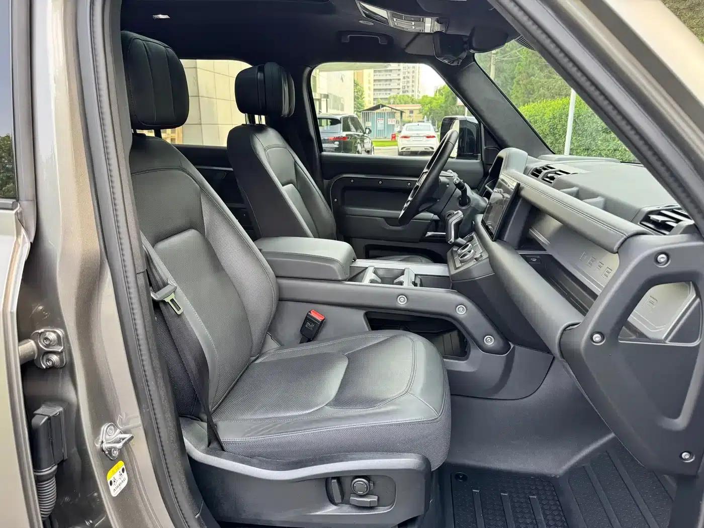 2025 Land Rover Defender 110 3.0T P400 X — миниатюра 21