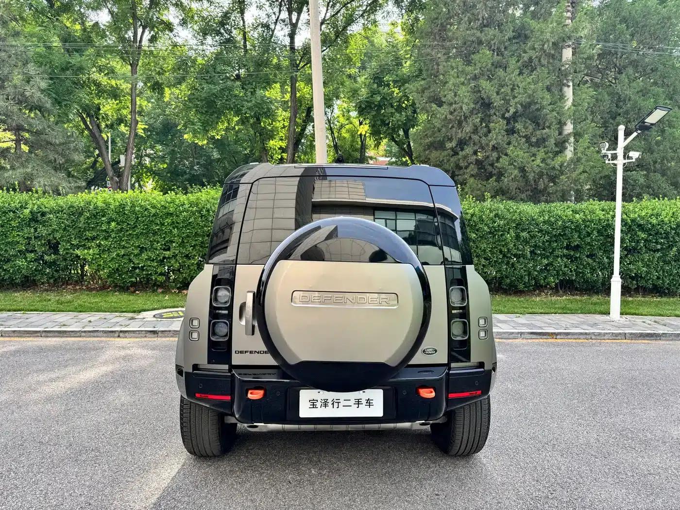 2025 Land Rover Defender 110 3.0T P400 X — миниатюра 5
