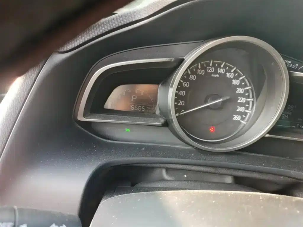 Mazda CX-4 2018 2.5L Automatic AWD Blue Sky Passion Edition (China VI Emission Standard) — миниатюра 5