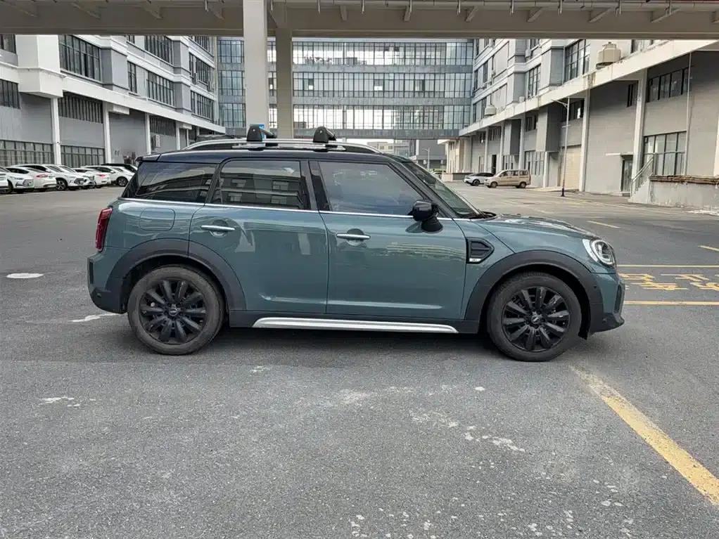 2021 MINI COUNTRYMAN 1.5T COOPER Connoisseur — миниатюра 5