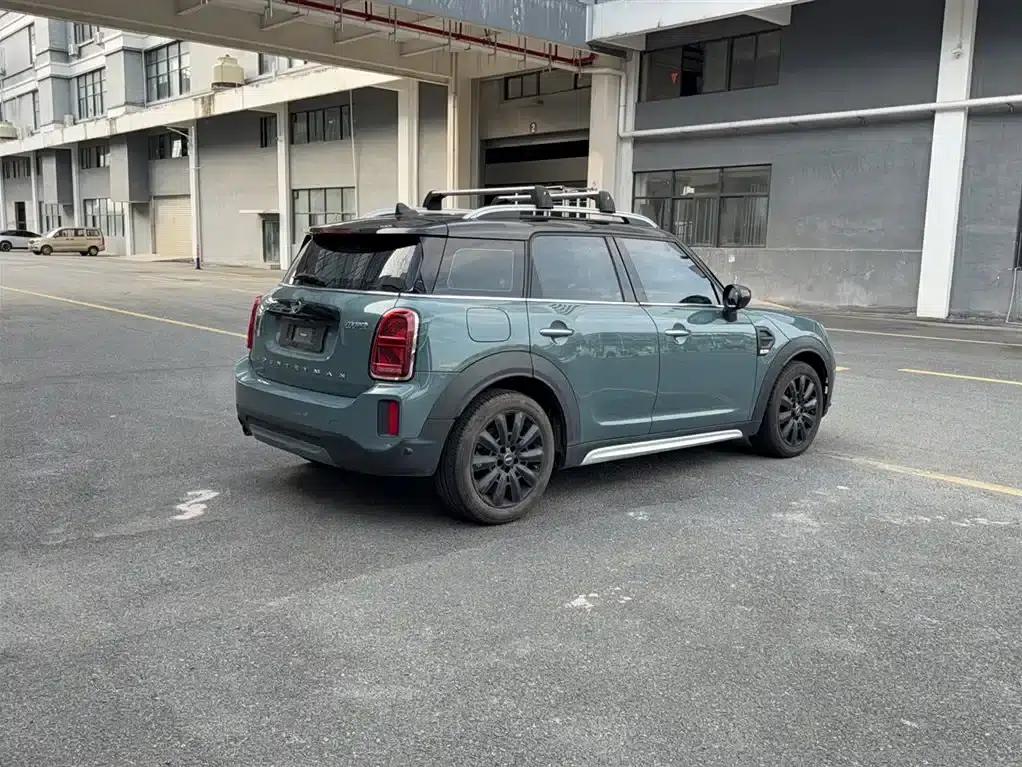 2021 MINI COUNTRYMAN 1.5T COOPER Connoisseur — миниатюра 6