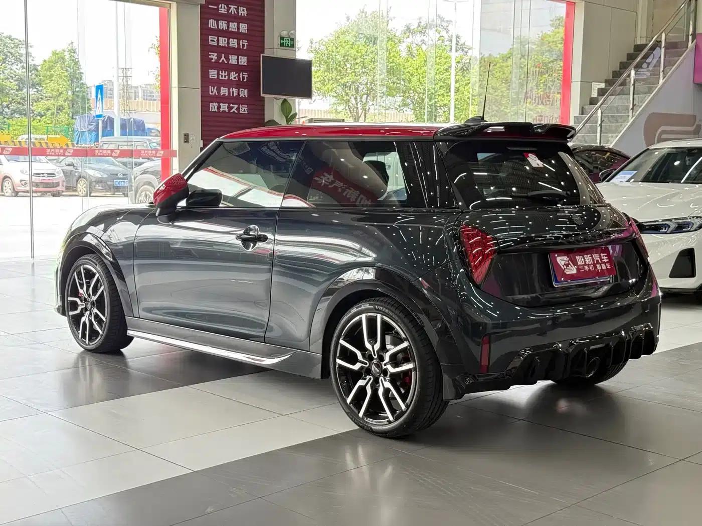 2025 MINI JCW JOHN COOPER WORKS — миниатюра 4